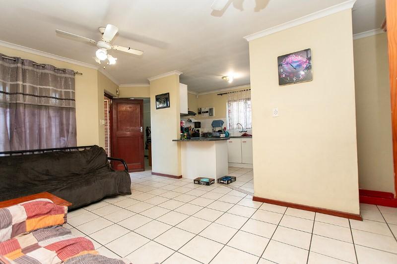 3 Bedroom Property for Sale in Peerless Park West Western Cape